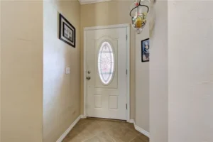 11307 NW 121st Pl 02 entry