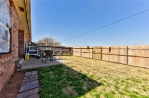 11307 NW 121st Pl 26 backyard