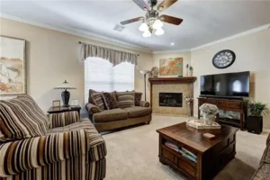 11307 NW 121st Pl 30 living
