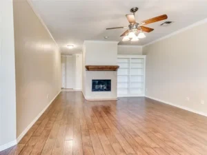 11309 NW 121st Pl 06 livingroom