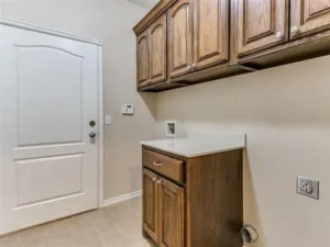 11309 NW 121st Pl 13 laundry